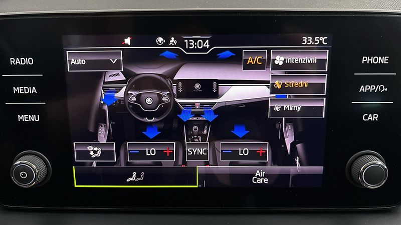 Škoda Scala 1.0 TSI Style - fotka 24 z 24