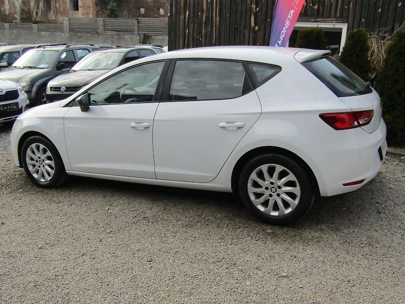 Seat Leon (2014) 16 TDI 77kW - fotka 4 z 35