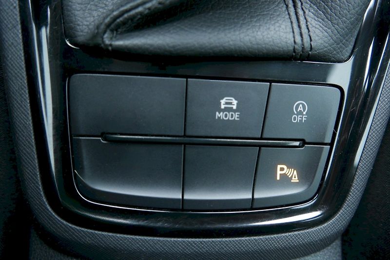 Škoda Kamiq (2023) 1.5 TSI 110 kW M6° Style - fotka 26 z 34