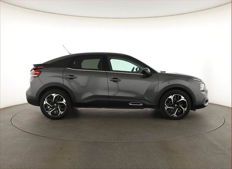 Citroën C4 (2023) 1.2 PureTech, Automat, Kůže - fotka 6 z 19