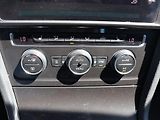 Volkswagen Golf 1,6 TDI LED DPH 1.Maj. Tažné - náhled 14