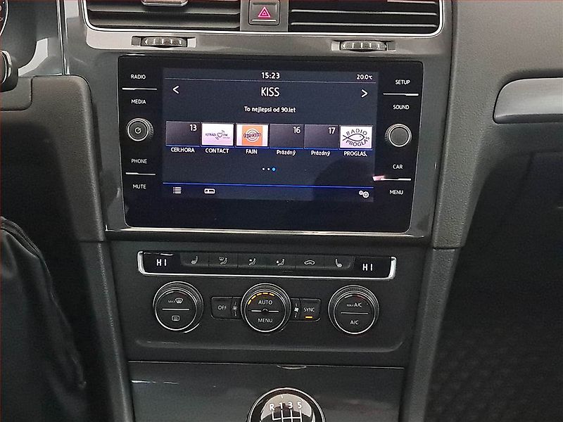 Volkswagen Golf (2017) 1.0 TSI, Tempomat - fotka 12 z 16