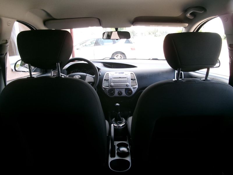 Hyundai i20 (2012) 1,2i KLIMA ČR ISOFIX - fotka 18 z 27