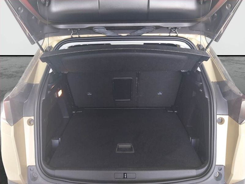 Peugeot 3008 (2018) 1.6 BlueHDi, Automat, Navi - fotka 14 z 20