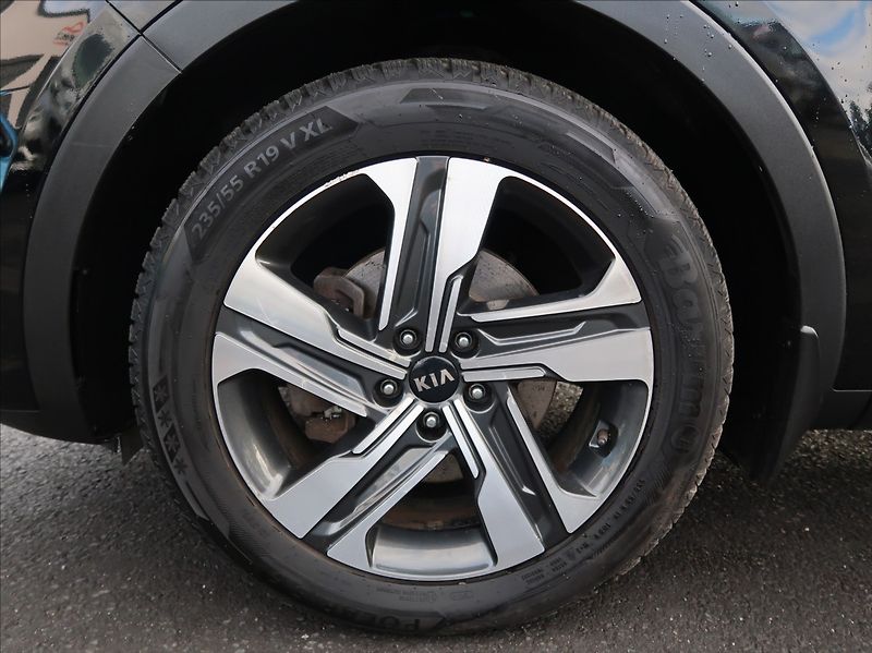Kia Sorento 1,6 T-GDi195kW,PHEV,NovéČR,DPH - fotka 32 z 38
