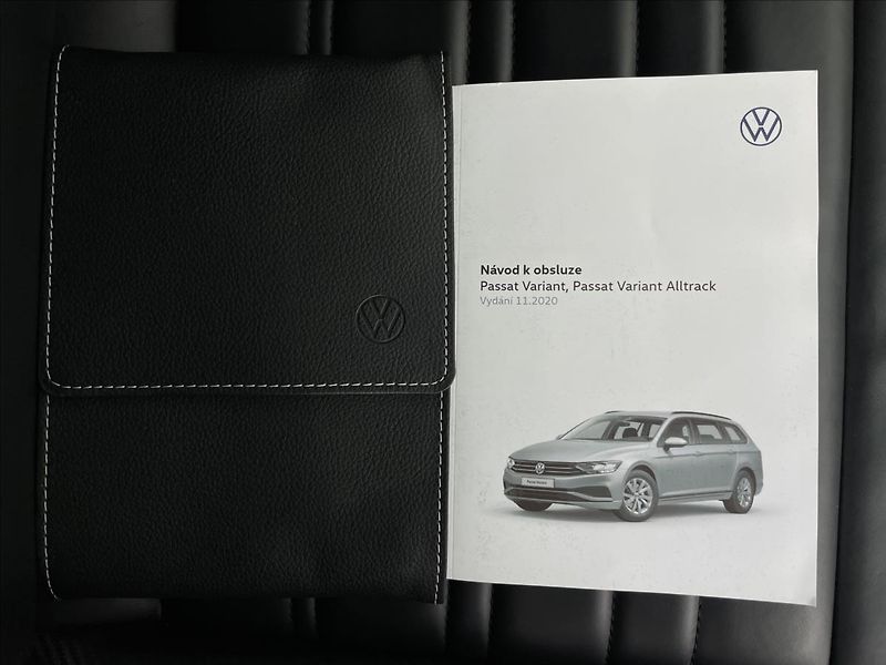 Volkswagen Passat 2,0 TDI 4MOT DSG RLine  Varian - fotka 18 z 23