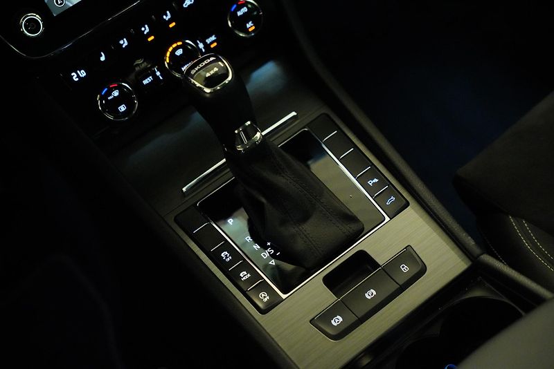 Škoda Superb - fotka 24 z 28