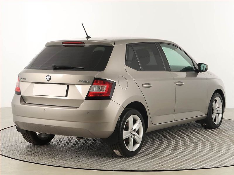 Škoda Fabia (2017) 1.4 TDI, Navi, Tempomat - fotka 5 z 18