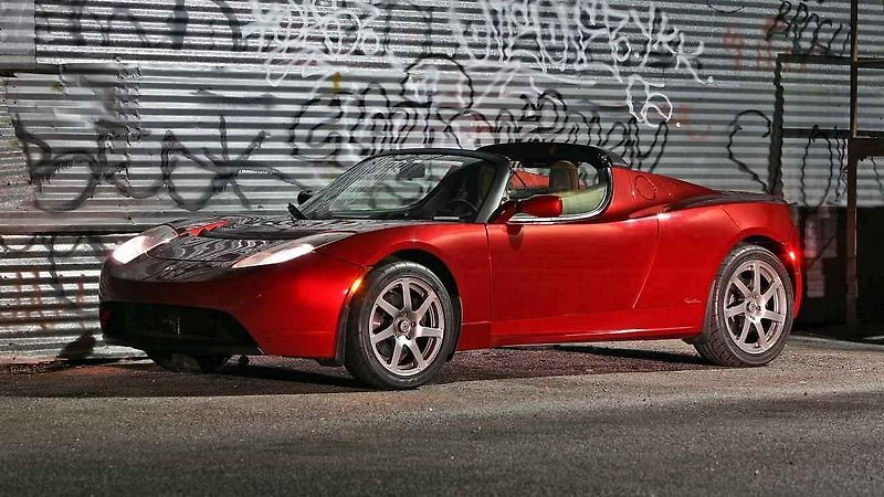 Neoficiální ilustrace nové generace Tesly Roadster.