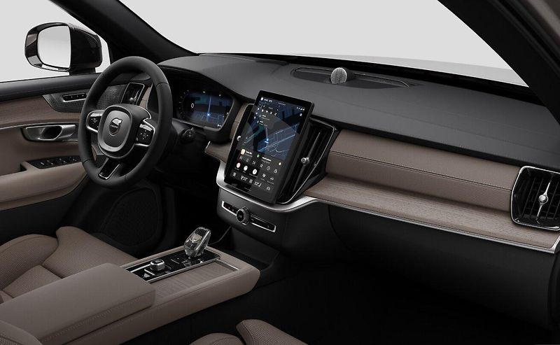 Volvo XC90 (2026) B5 AWD PLUS DARK - fotka 10 z 17