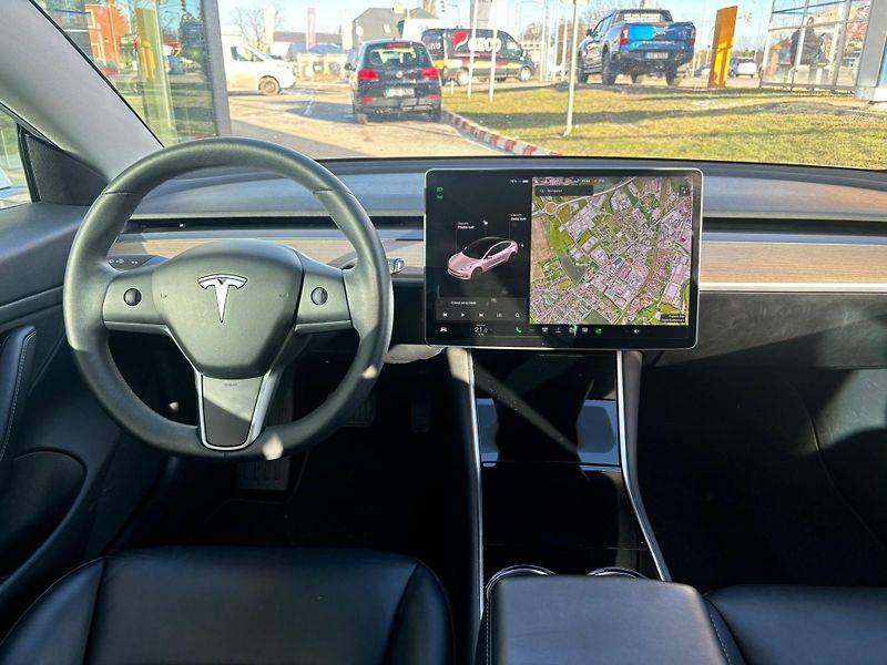 Tesla Model 3 SR Plus 60kWh 1.Maj TZ - fotka 6 z 23