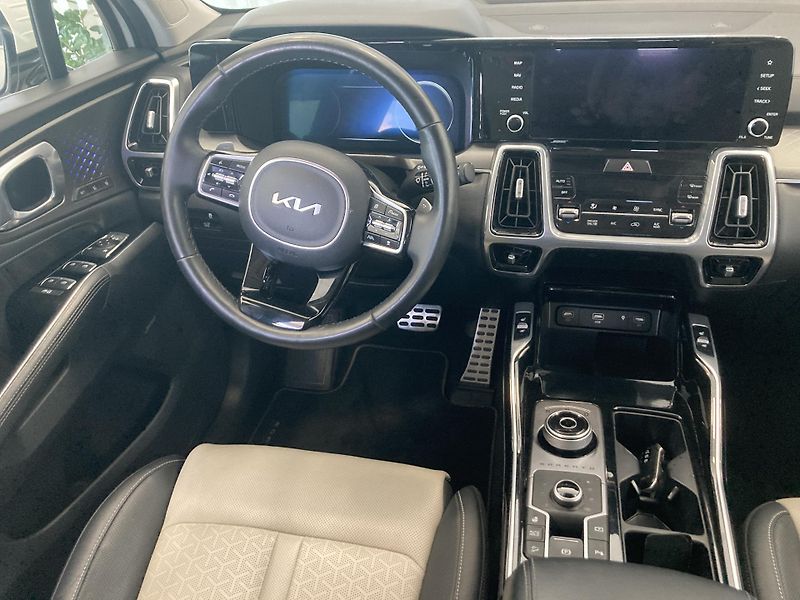 Kia Sorento HEV G 1.6 T-GDI GAMM - fotka 17 z 45