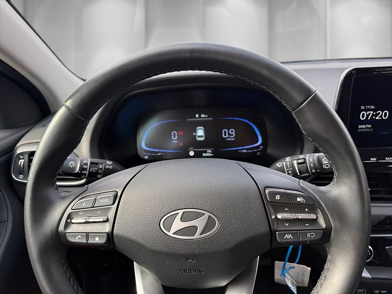 Hyundai i30 (2024) 1,0 T-GDi 74 kW SMART - fotka 16 z 23