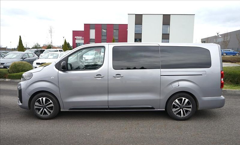 Citroën SpaceTourer 2,0 BlueHDi 180 EAT8 SHINE XL - fotka 4 z 36