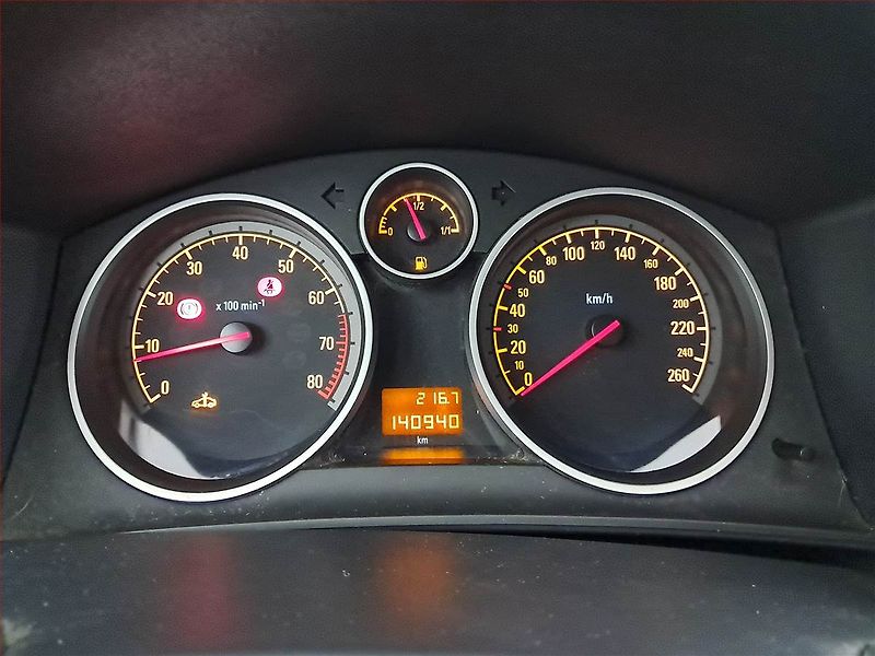 Opel Astra (2006) 1.6 16V, nová STK, Tažné - fotka 10 z 11