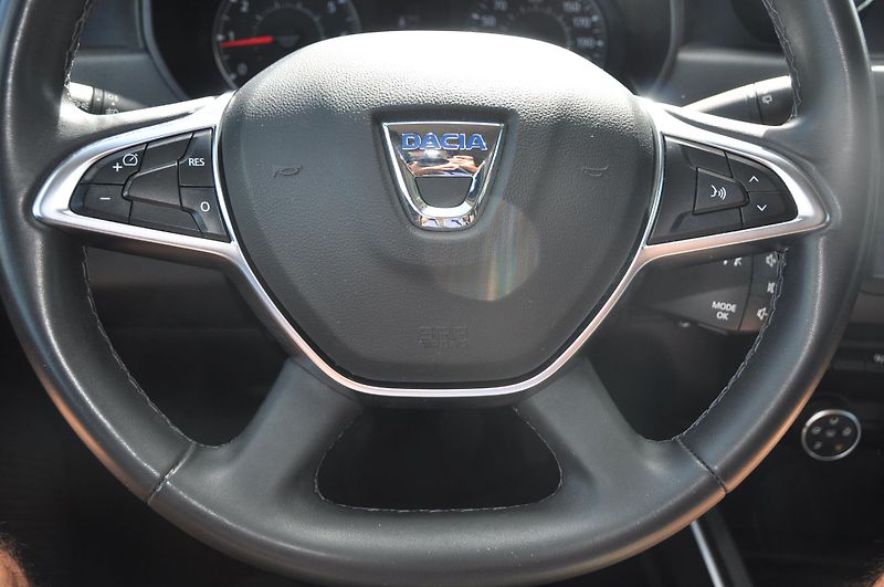 Dacia Duster 1.2TCe 92kW - fotka 11 z 19