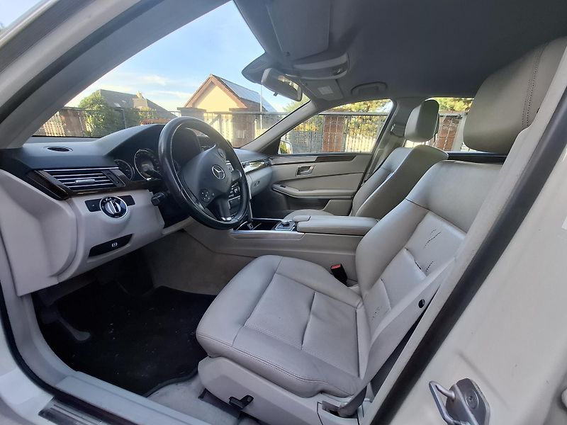 Mercedes-Benz Třídy E (2012) 200 CDI, bixenon,kuze,TOP sta - fotka 11 z 14
