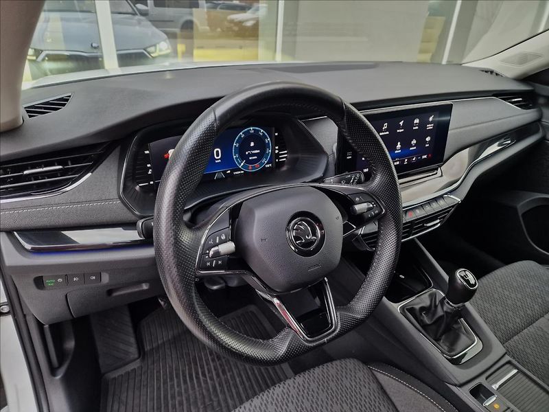 Škoda Octavia 2.0TDI Style, původ ČR,1.Maj. - fotka 20 z 50