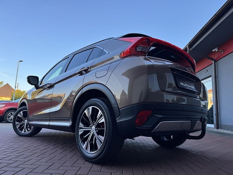 Mitsubishi Eclipse Cross (2019) 1.5 T-Mivec LED Blis Kamera - fotka 49 z 50