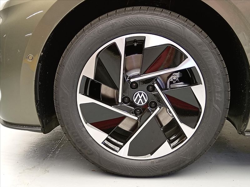 Volkswagen ID.3 (2025) Pro People 150 kW, 59 kWh - fotka 9 z 16
