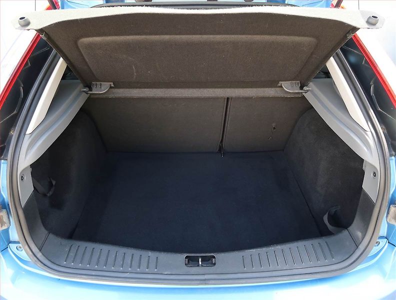 Ford Focus (2008) 1.8 16V, po STK, udržované - fotka 13 z 17