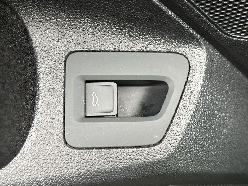 Volkswagen Passat (2022) Variant 2.0 TDI DSG Business - fotka 23 z 33