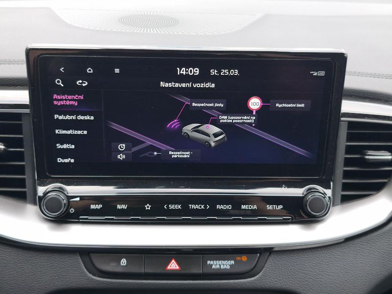 Kia XCeed 2025 1.5 T-GDi TOP MY25 - fotka 15 z 34