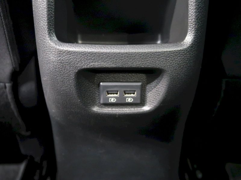 Nissan Qashqai (2021) 1.3DiG-T 103KW TAŽNÉ 360*CAMER - fotka 29 z 33