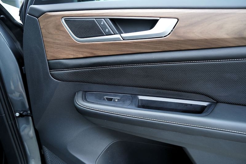 Volkswagen Atlas 2.0 TSI/automat/kůže/7 míst - fotka 20 z 49