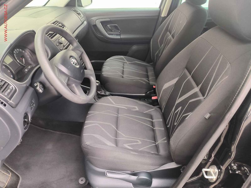 Škoda Fabia (2013) 1.2 TSi, Ambition, výhřev sed - fotka 9 z 16