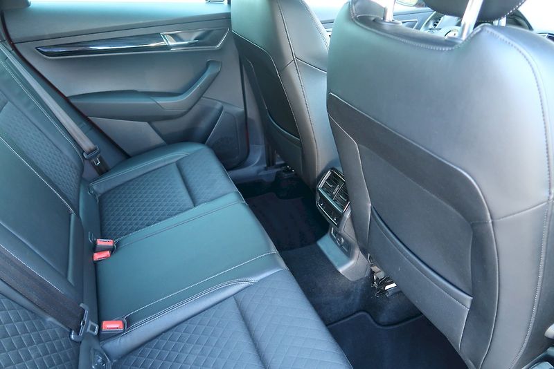 Škoda Karoq (2020) Style Plus 1,6 TDI 85 kW - fotka 17 z 29