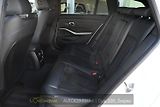 BMW Řada 3 320D XDRIVE M-SPORT ČR HUD - náhled 13