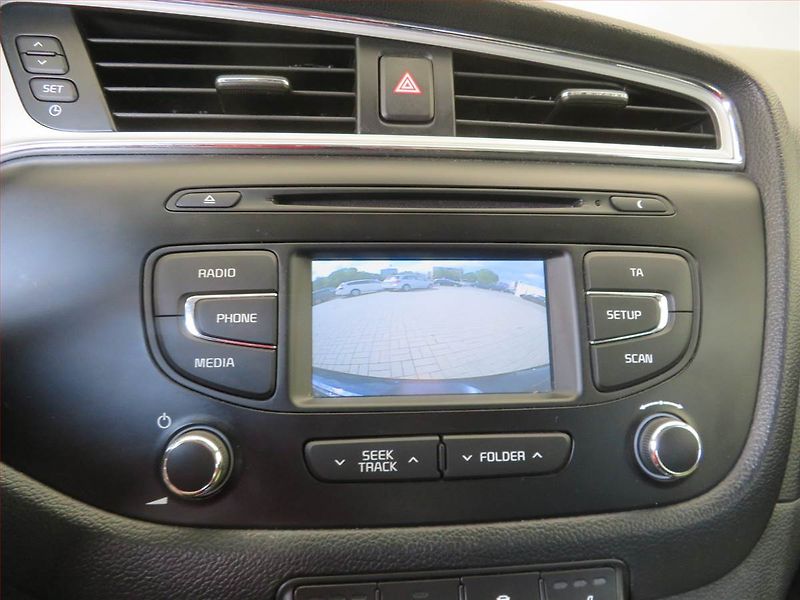 Kia Ceed (2017) 1.4 MPI, Tempomat - fotka 15 z 16