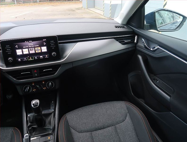 Škoda Scala (2021) Ambition 1.0 TSI, ČR,1.maj - fotka 8 z 20