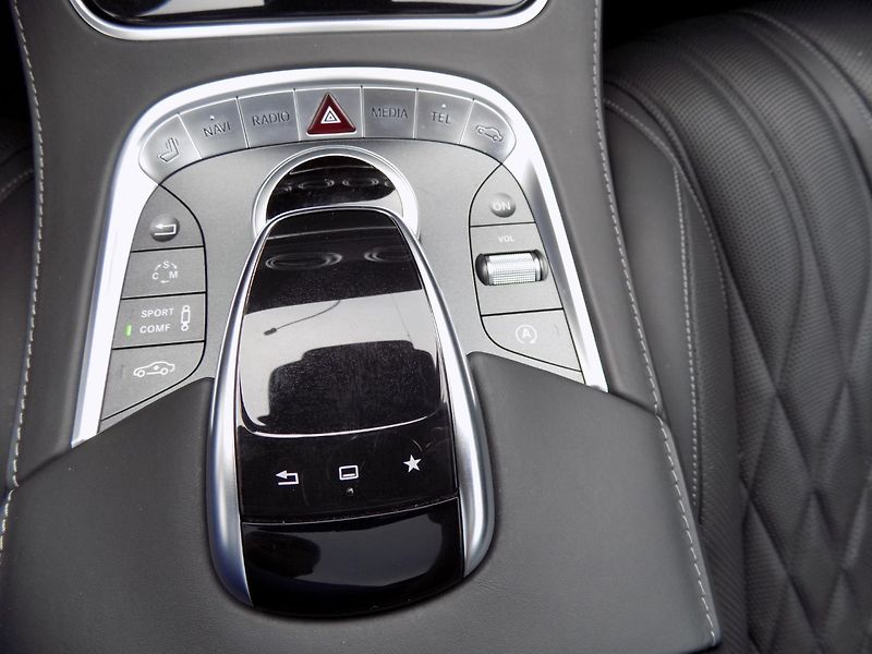 Mercedes-Benz Třídy S (2015) 63AMG/4Matic/2.maj.ČR/LED/ - fotka 42 z 50