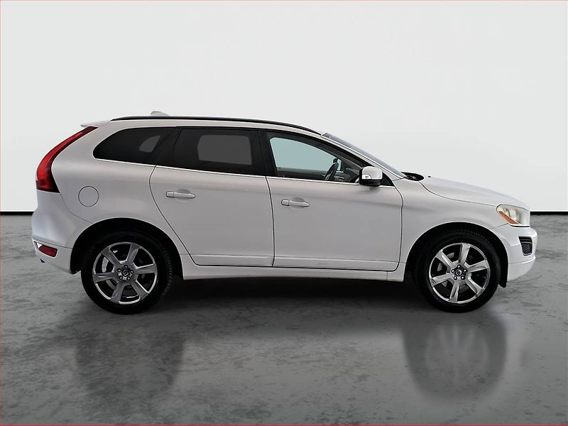 Volvo XC60 (2012) R-Design D3, 4X4, Tempomat - fotka 6 z 15