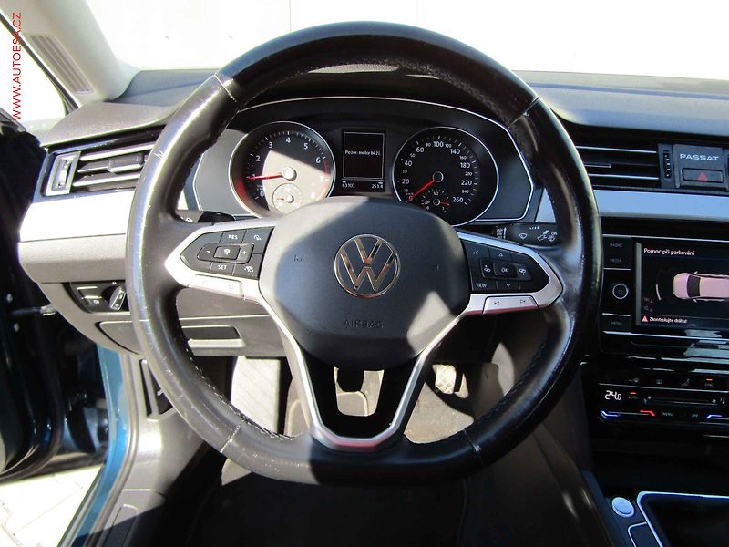 Volkswagen Passat (2020) 1.5 TSi, ČR, LED, park.čidla - fotka 19 z 20