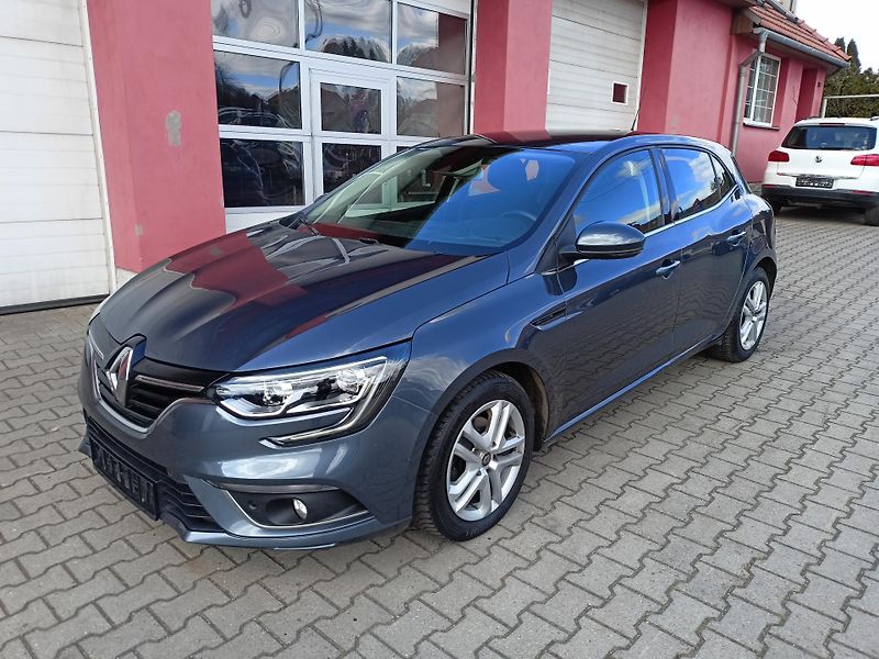 Renault Mégane 1,3 Tce 1 maj serv knížka  - fotografie inzerátu