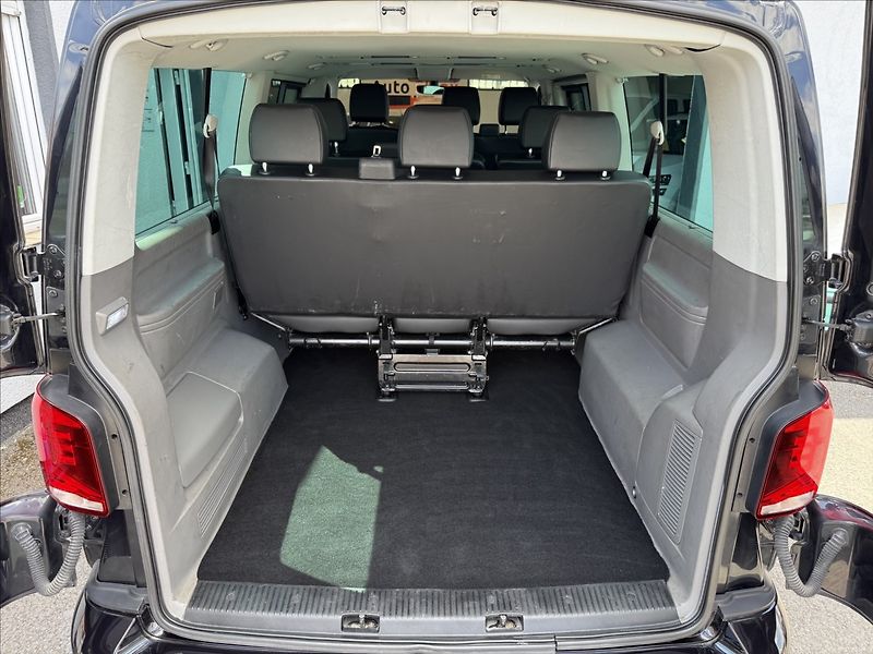 Volkswagen Caravelle 2,0 Long,110kW,4x4,po servisu - fotka 23 z 28