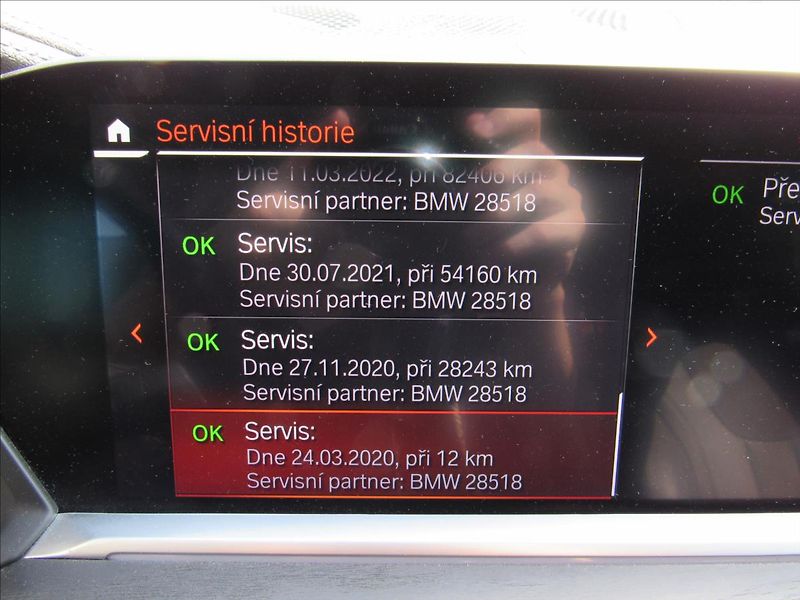 BMW X7 3,0 d xDrive30d 195 kW 7 míst - fotka 19 z 44