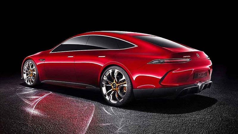 Koncept Mercedes-AMG GT.