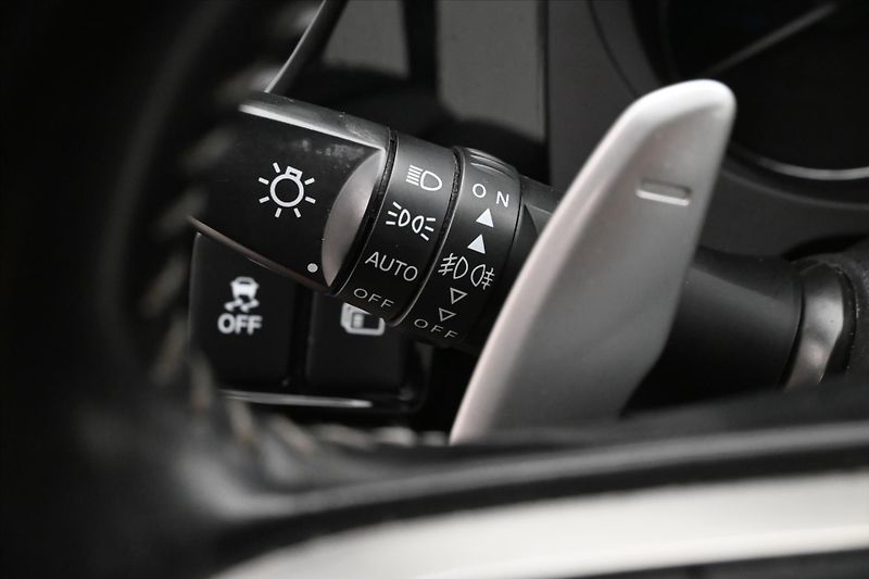 Mitsubishi Outlander 2,4 PHEV Intense+ 4WD Záruka a - fotka 26 z 32