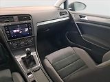 Volkswagen Golf (2017) 1.0 TSI, Tempomat - náhled 8