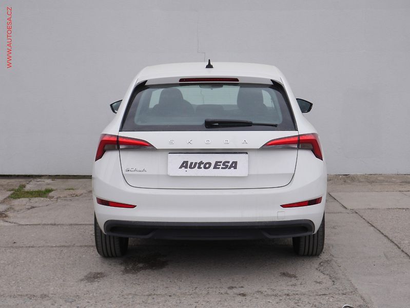Škoda Scala (2022) 1.0 TSi, ČR, Ambition, DSG - fotka 5 z 16