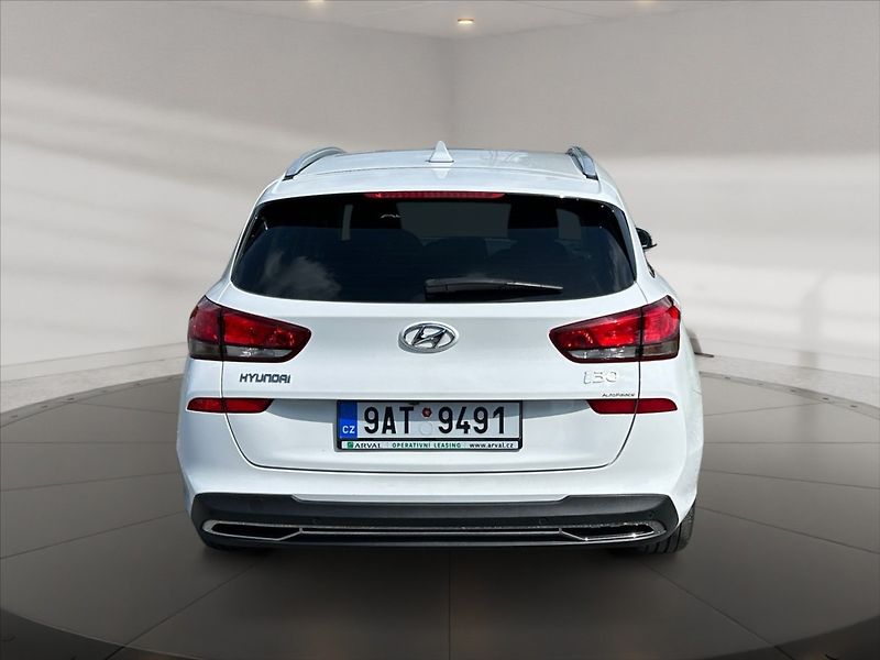 Hyundai i30 1,0 TGDI 120 Smart - fotka 5 z 11