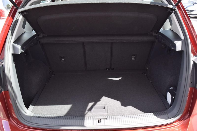 Volkswagen Golf Sportsvan (2020) 1.5TSI 110kw DSG 7° HIGHLINE  - fotka 10 z 50