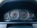 Volvo XC90 2.4D5 136KW 4x4 AUT SERVISKA - náhled 39