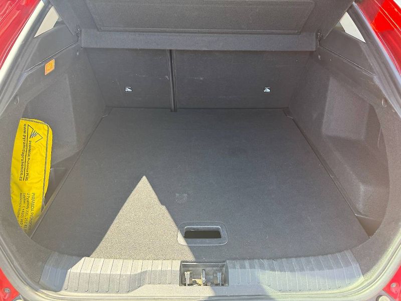 Renault Arkana (2021) 1.3 TCe 103 kW Intens EDC - fotka 23 z 24