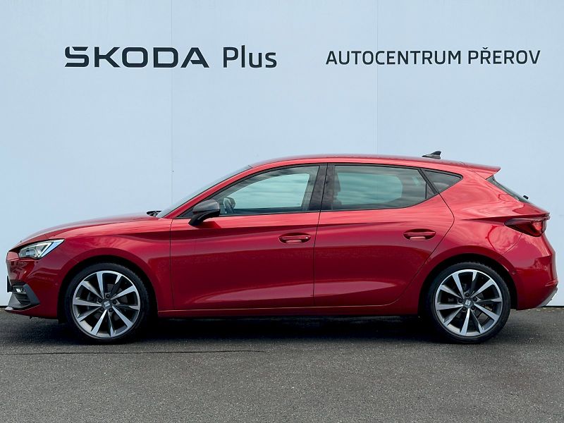 Seat Leon (2024) 1.5 TSI 110kW FR - fotka 3 z 35