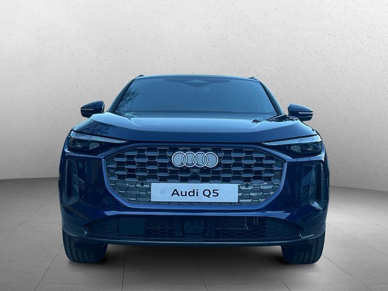 Audi Q5 (2026) TFSI q S-Line 360 ACC Matrix T - fotka 3 z 19